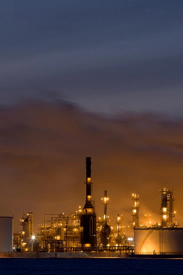 Refinery during winter storm